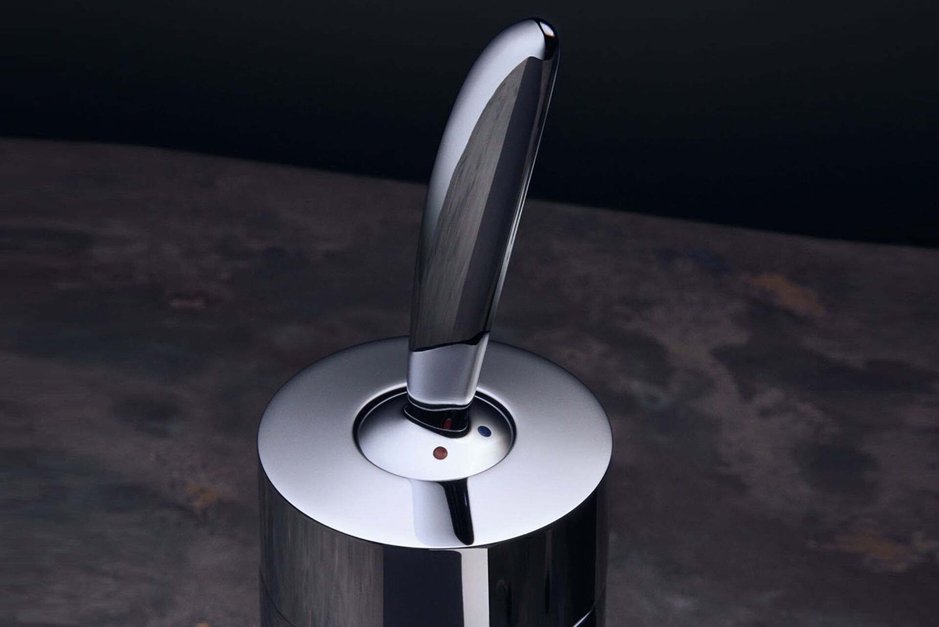 Close view of an AXOR Starck feather-shaped handle