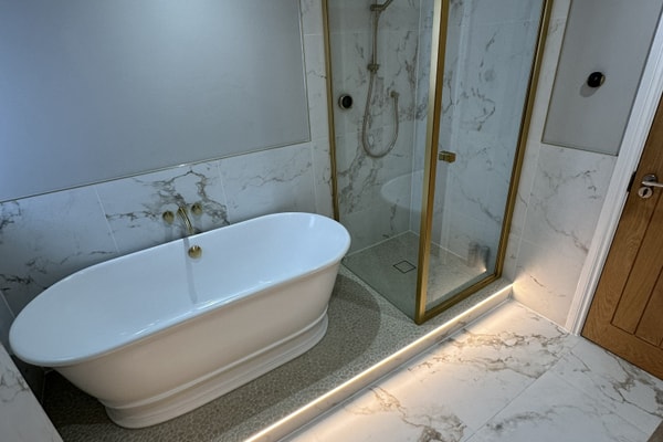 Colchester CO1 Luxury Family Bathroom - Family Bathroom in Colchester, Essex CO1 by Bowmans