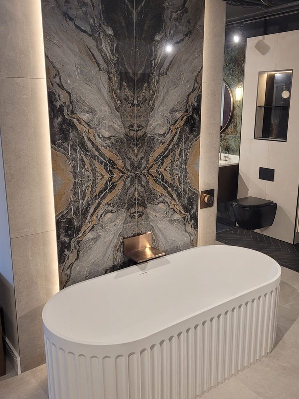 Luxury freestanding bath display at Bowmans Leigh-on-Sea showroom
