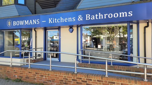 Bowman Bathrooms Leigh-on-Sea showroom storefront on London Road
